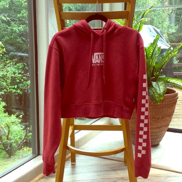 Vans Tops - ❤️🍒👠 NWOT Vans cropped sweatshirt! 💄🎒❤️